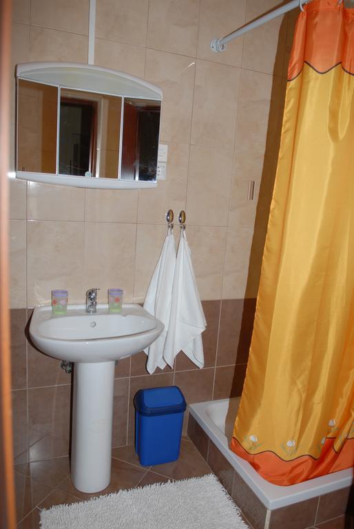 Apartment Vesna Veleniki Exterior photo