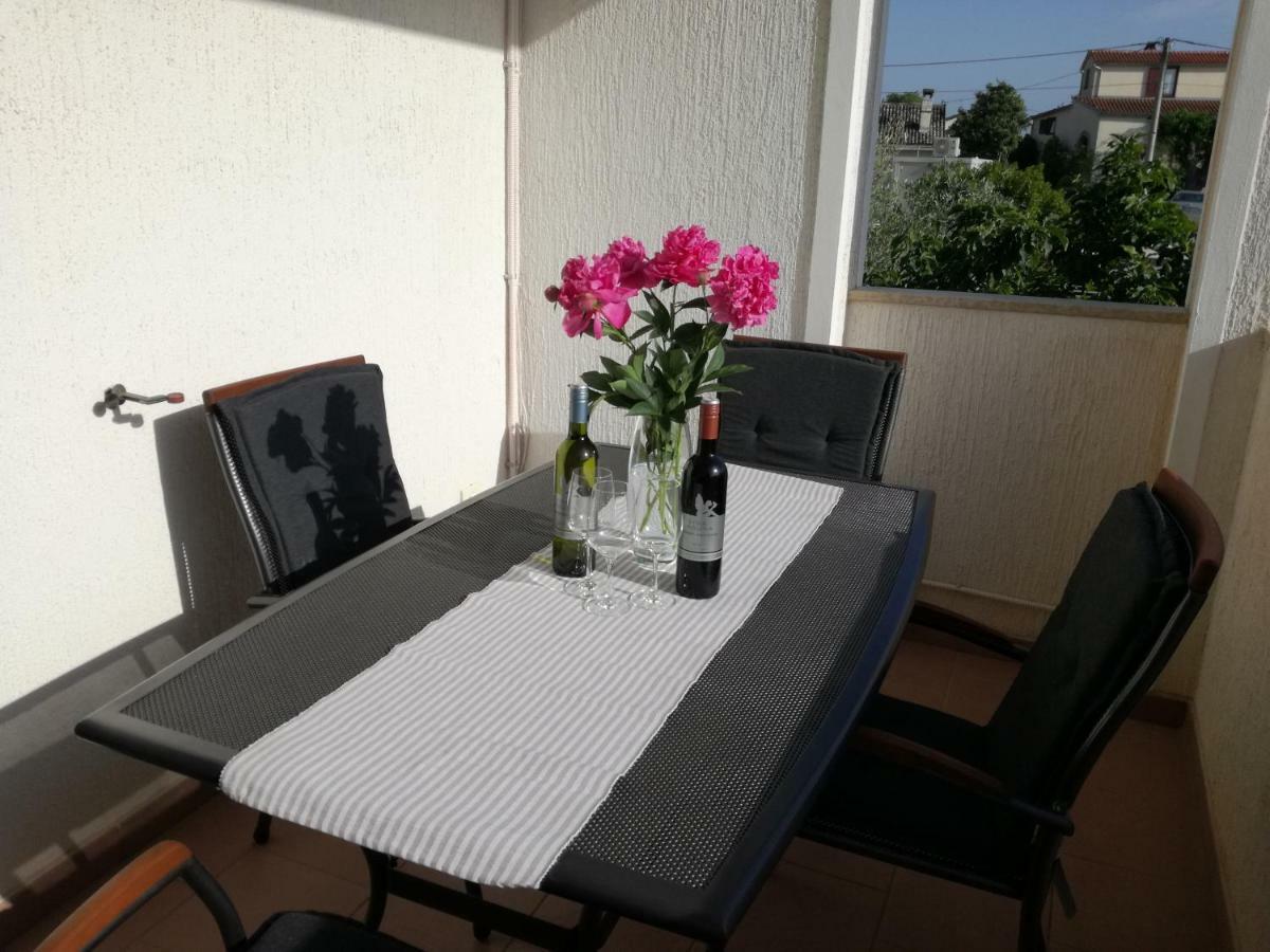 Apartment Vesna Veleniki Exterior photo